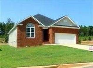 204 Quail Run Dr, Warner Robins, GA 31088