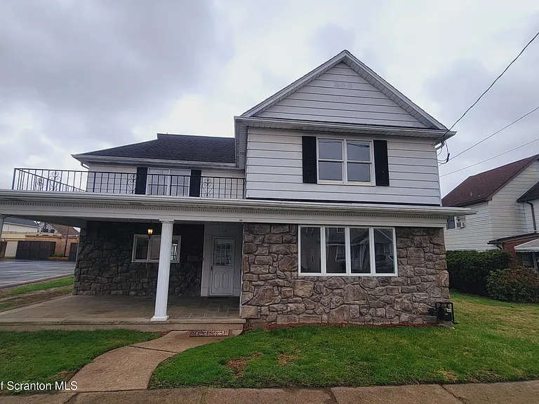 114 Dickson St — Photo 1