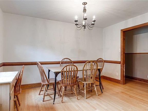 5th image of 11356 Frederick Ln