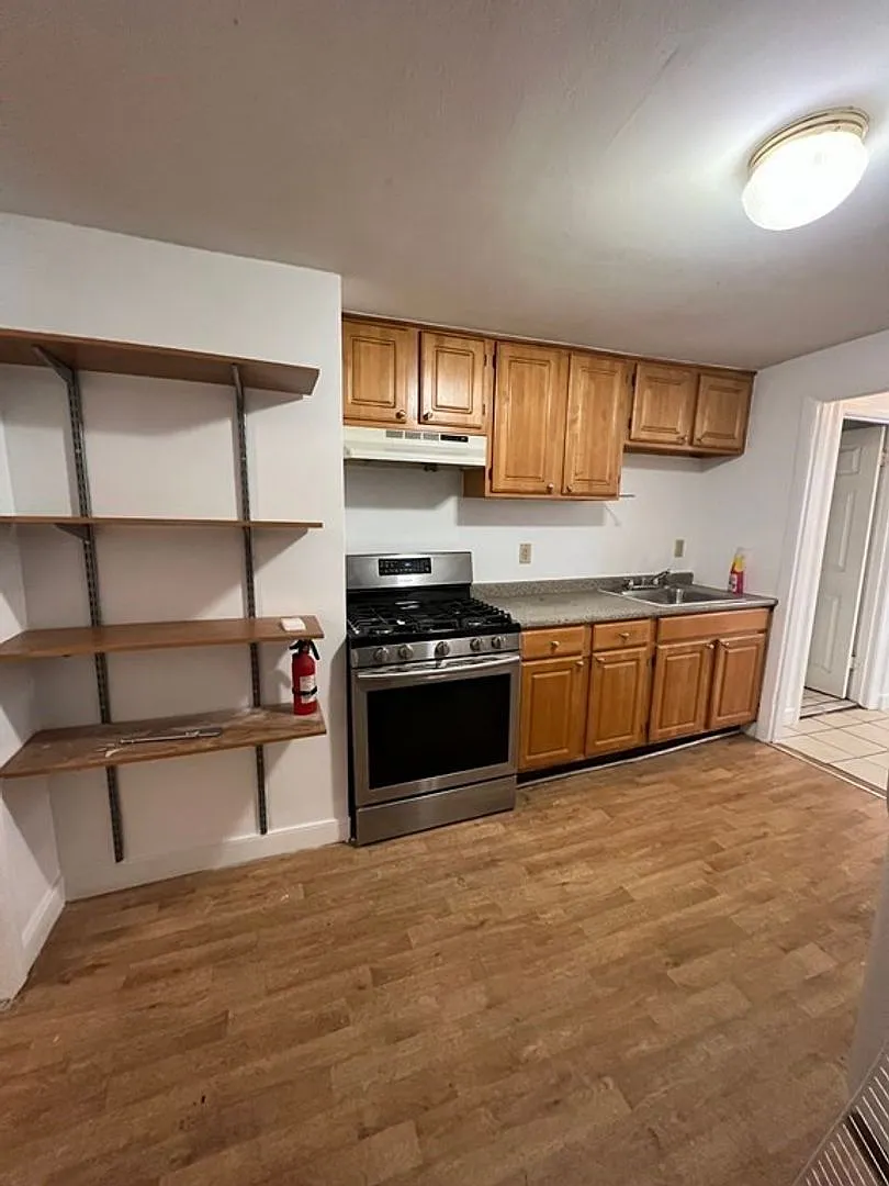 55 Leyden St — Photo 1
