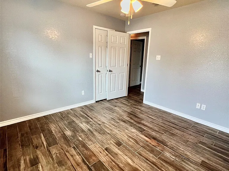 1728 Red Oak Ct — Photo 22