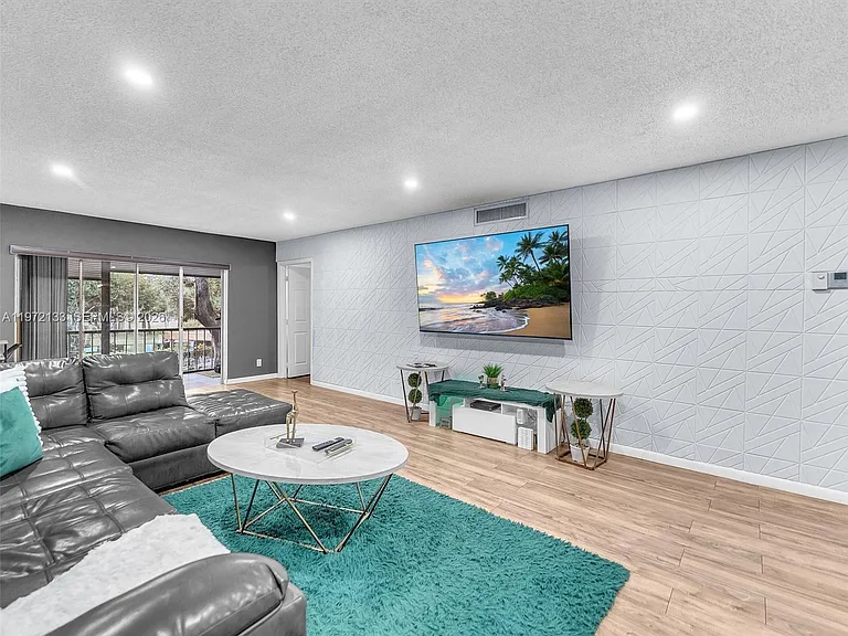 6201 N Falls Circle Dr #210 — Photo 4