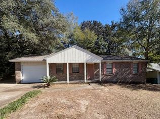 511 Maple Ave, Niceville, FL 32578