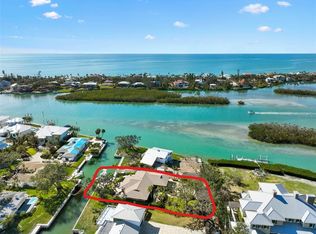 641 Bayshore Rd, Nokomis, FL 34275