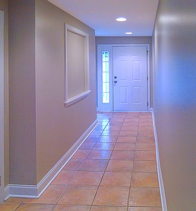 4th image of 1049 N Glenview Ct