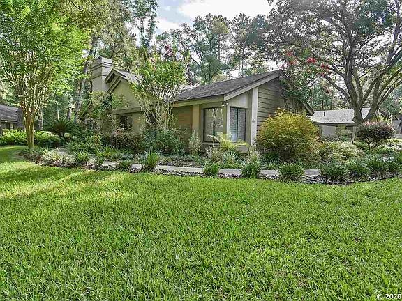 2nd image of 3923 NW 23rd Cir