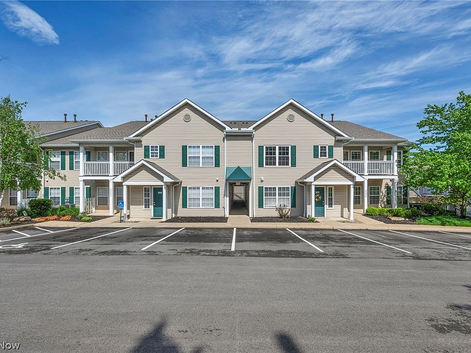 1st image of 29832 Lenox Dr Suite 227