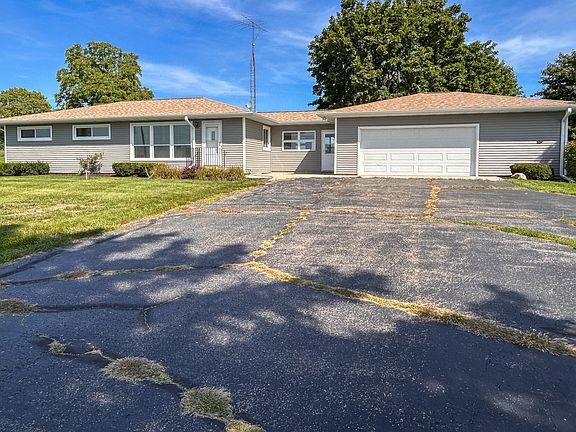 3rd image of 37310 87th St