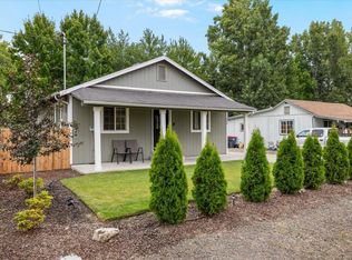 313 Berrydale Ave, Medford, OR 97501