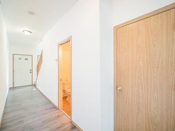 5th image of 5715 NE 75th Ave
