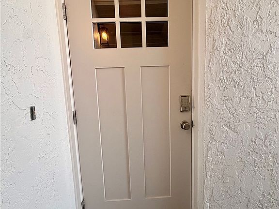 2nd image of 4912 Vincennes St APT 103