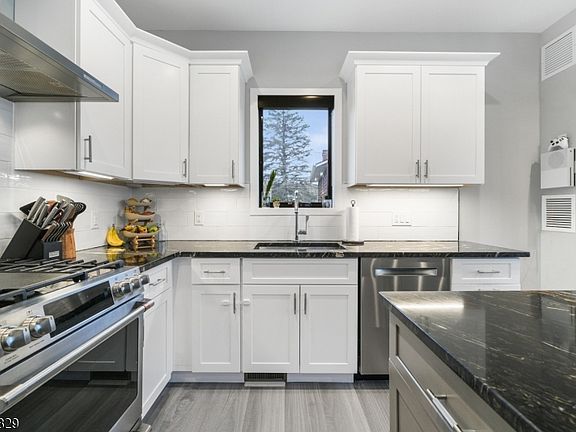 4th image of 71 Witte Rd