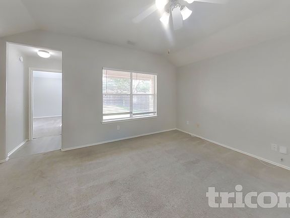 3rd image of 20014 Windcroft Hollow Ln