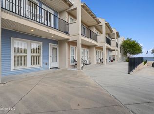 548 W Beach Blvd APT 106, Long Beach, MS 39560