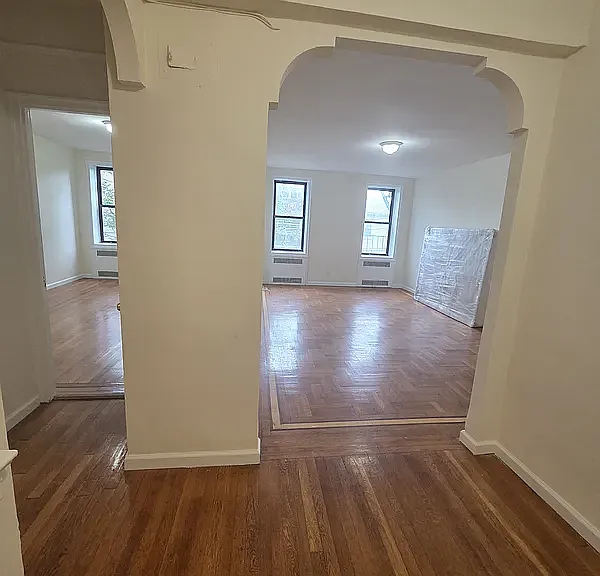 1730 E 18th St #2H — Photo 1