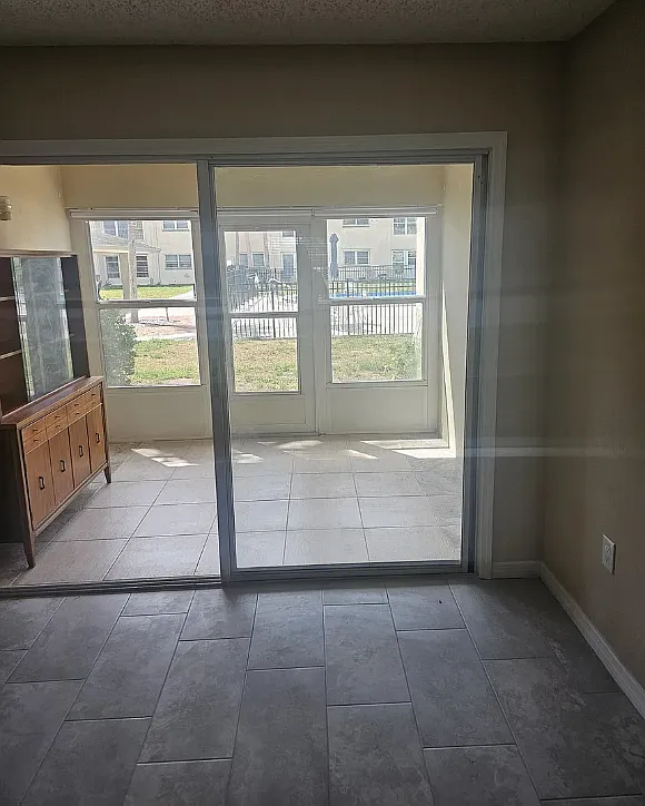 1 bed, 770 sqft, $1,500 — Photo 4