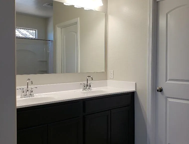 3521 N 307th Dr — Photo 13