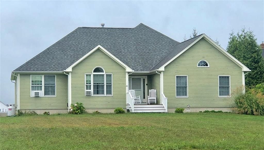 80 Howland Ave, Middletown, RI 02842 Zillow