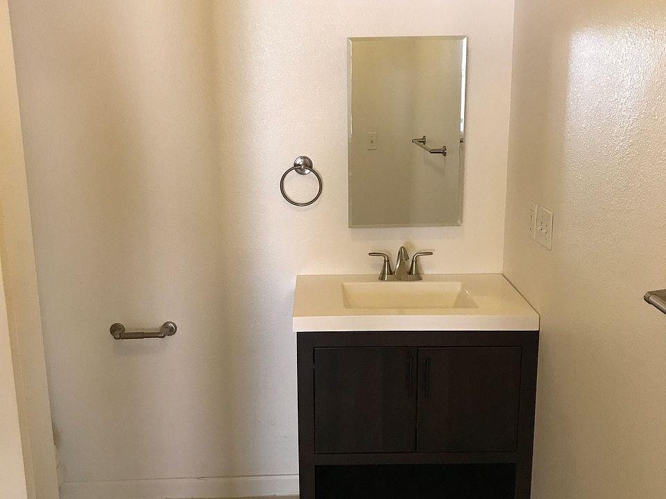 2nd image of 1029 W 1st Ave APT 305