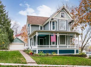 202 A Ave SE, Mount Vernon, IA 52314