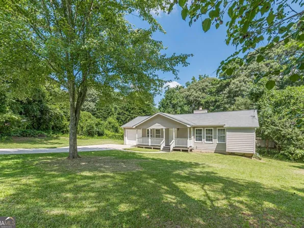 6226 Pine Ln, Douglasville, GA 30135