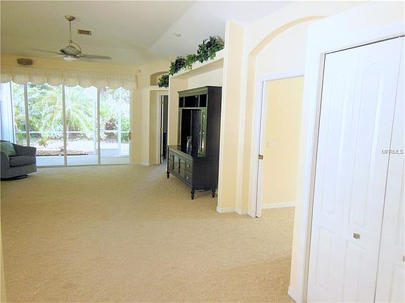 4th image of 5034 Seagrass Dr
