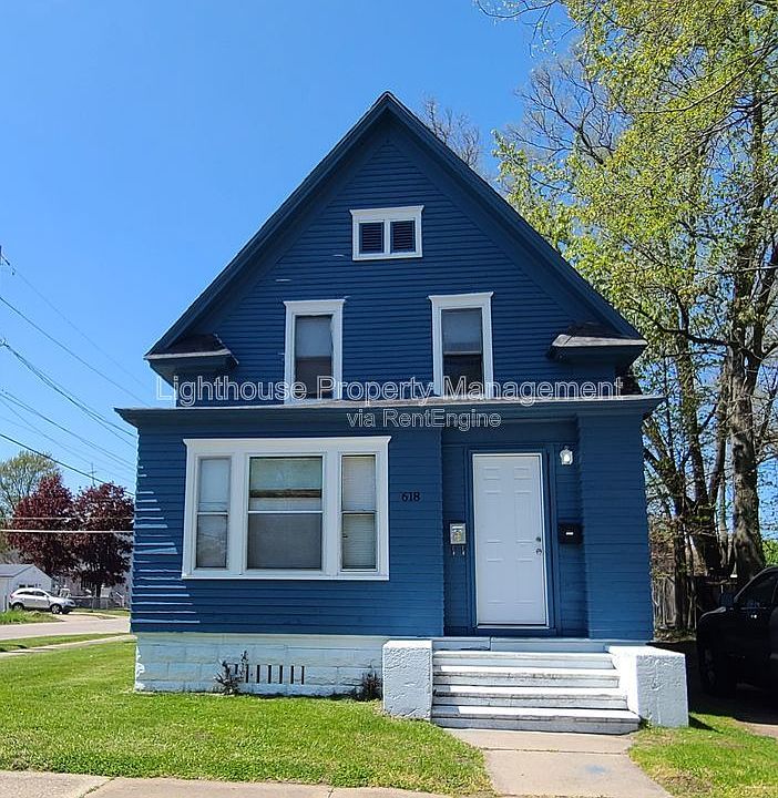 1st image of 618 Superior St #1