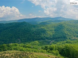 638 Mountain Glen Dr, Newland, NC 28657