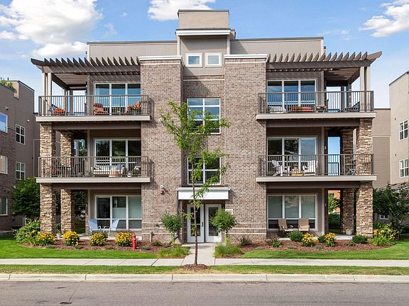 3rd image of 3970 Wooddale Ave S APT 201D