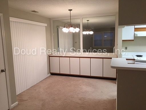 2nd image of 401 Henley Ct #G