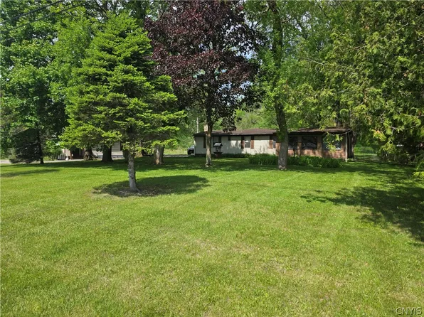 3855 State Route 5, Frankfort, NY 13340