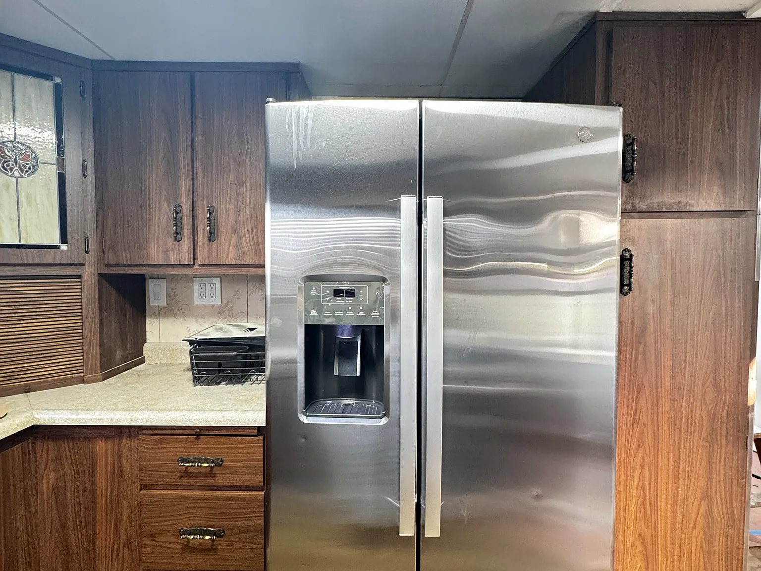 3 bed, 1.5 bath, 752 sqft, $1,350 — Photo 4