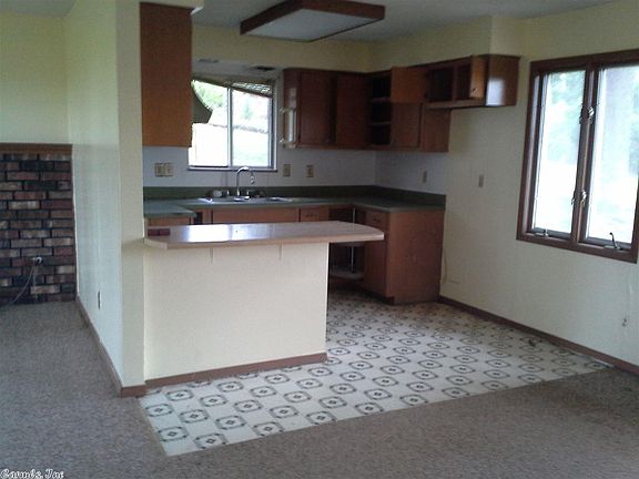5th image of 398 Ridgehaven Rd