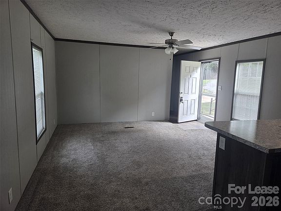 4th image of 213 Kimberly Cir