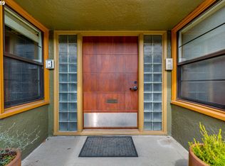 2025 SE Caruthers St, Portland, OR 97214