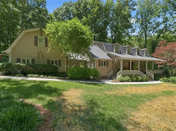 5500 Deering Pl, Greensboro, NC 27406