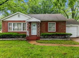 1988 Driftway Dr, Saint Louis, MO 63114