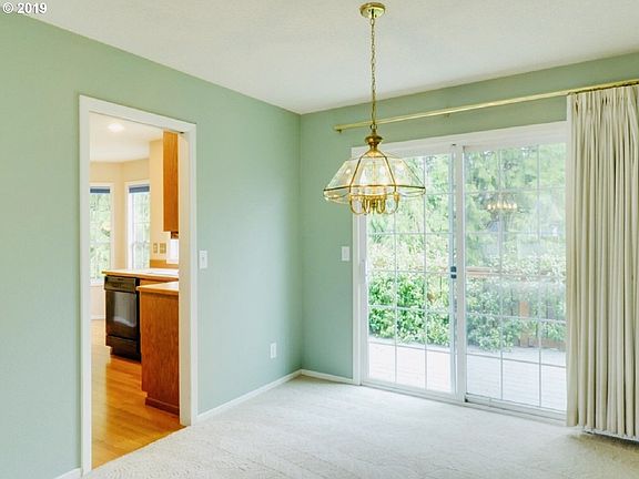 5th image of 15721 SE Meadow Park Cir