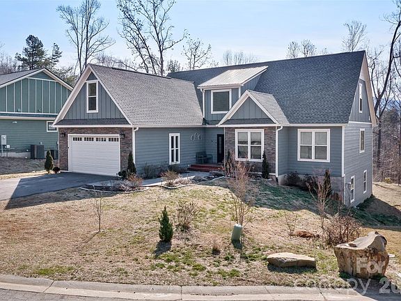 3rd image of 46 Carden Dr #10