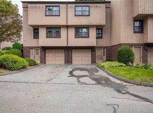 102 Mattabasset Dr UNIT 102, Meriden, CT 06450