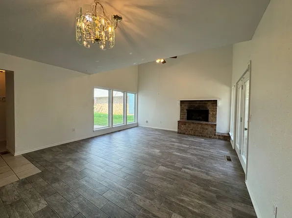 2215 NW 117th St, Oklahoma City, OK 73120