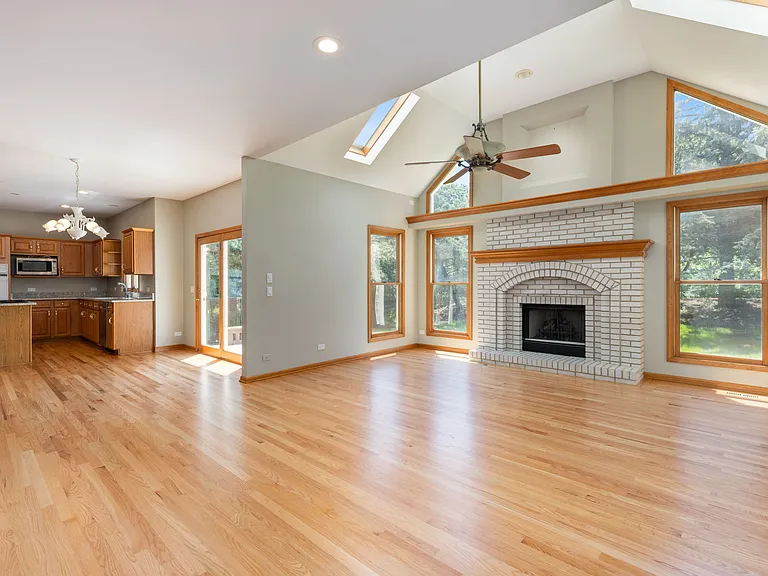1018 Stockton Ct — Photo 15