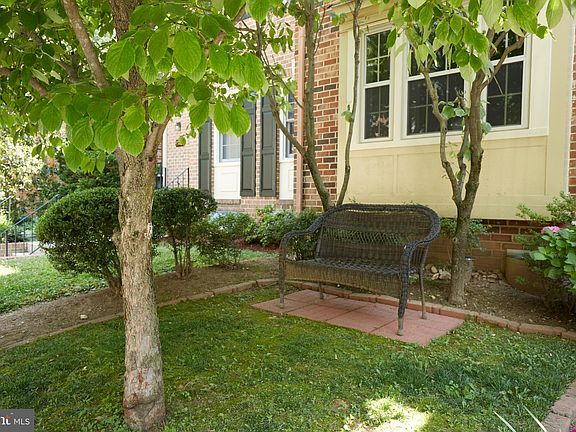 4th image of 11403 Dorchester Ln