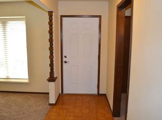 10220 Island View Dr, Oklahoma City, OK 73162