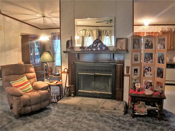 5th image of 8175 Lakeview Dr