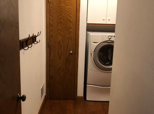 5008 Brookfield Cir, Manitowoc, WI 54220