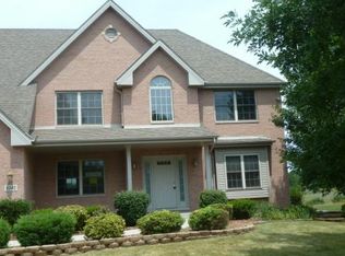 2242 Tiffany Dr, Crete, IL 60417