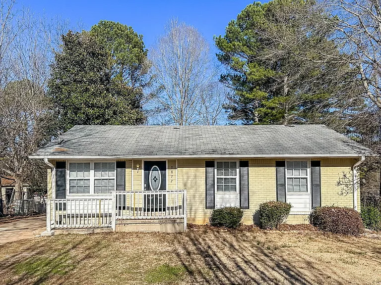 8872 Channing Dr — Photo 1