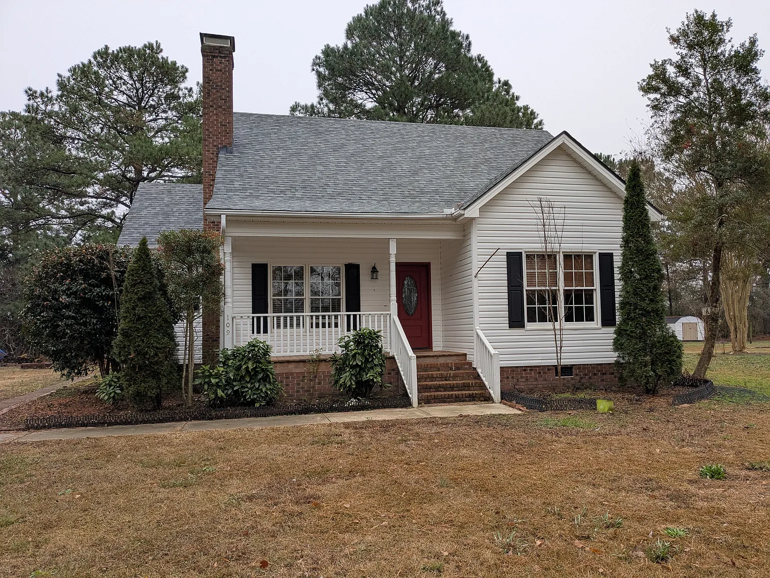 3 bed, 1407 sqft, $1,600 — Photo 2