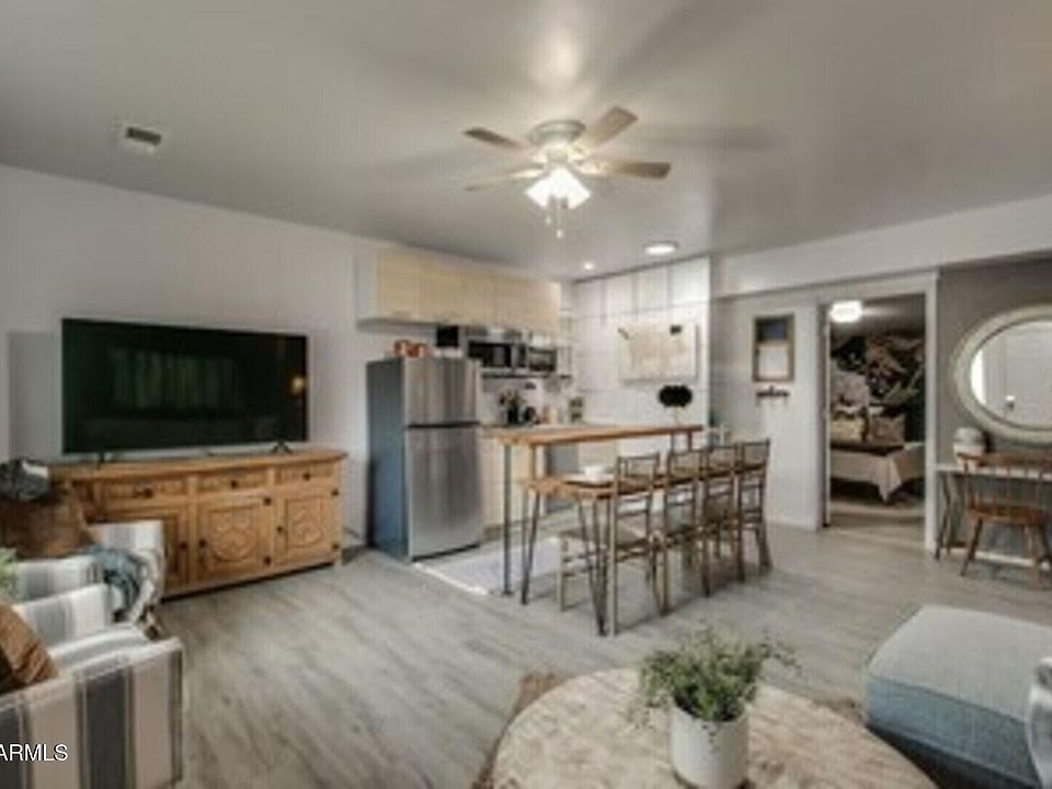 1st image of 830 E Maryland Ave #2